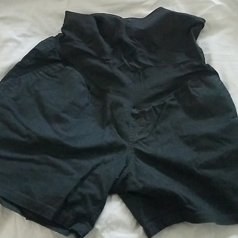 Maternity shorts